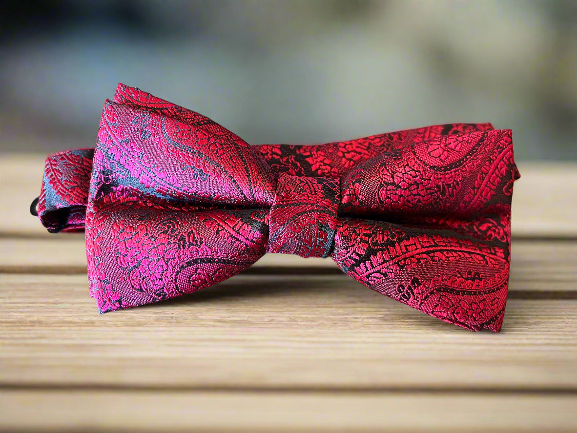 Bow tie