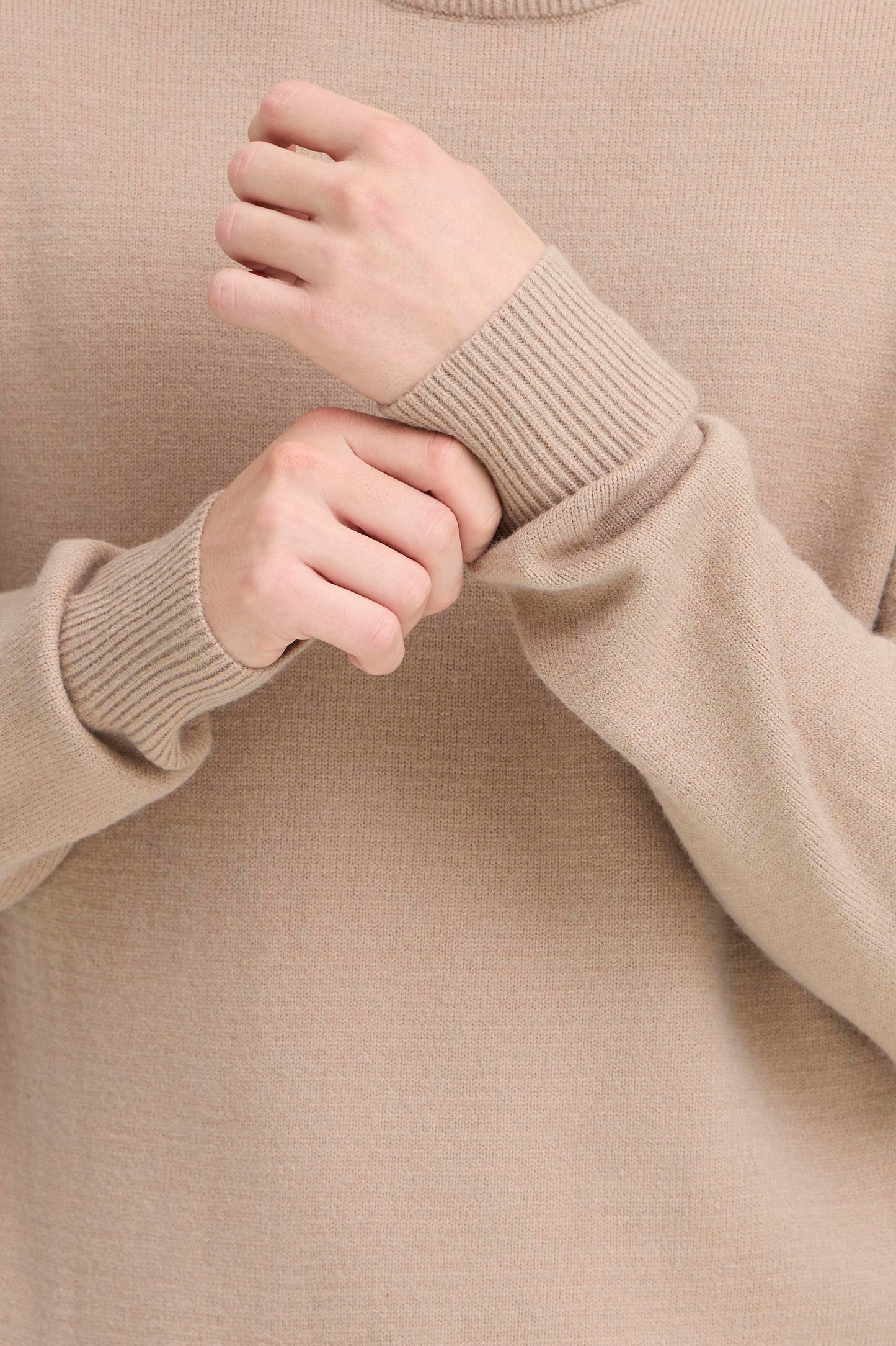 Cfandro 0247 crew neck sweater