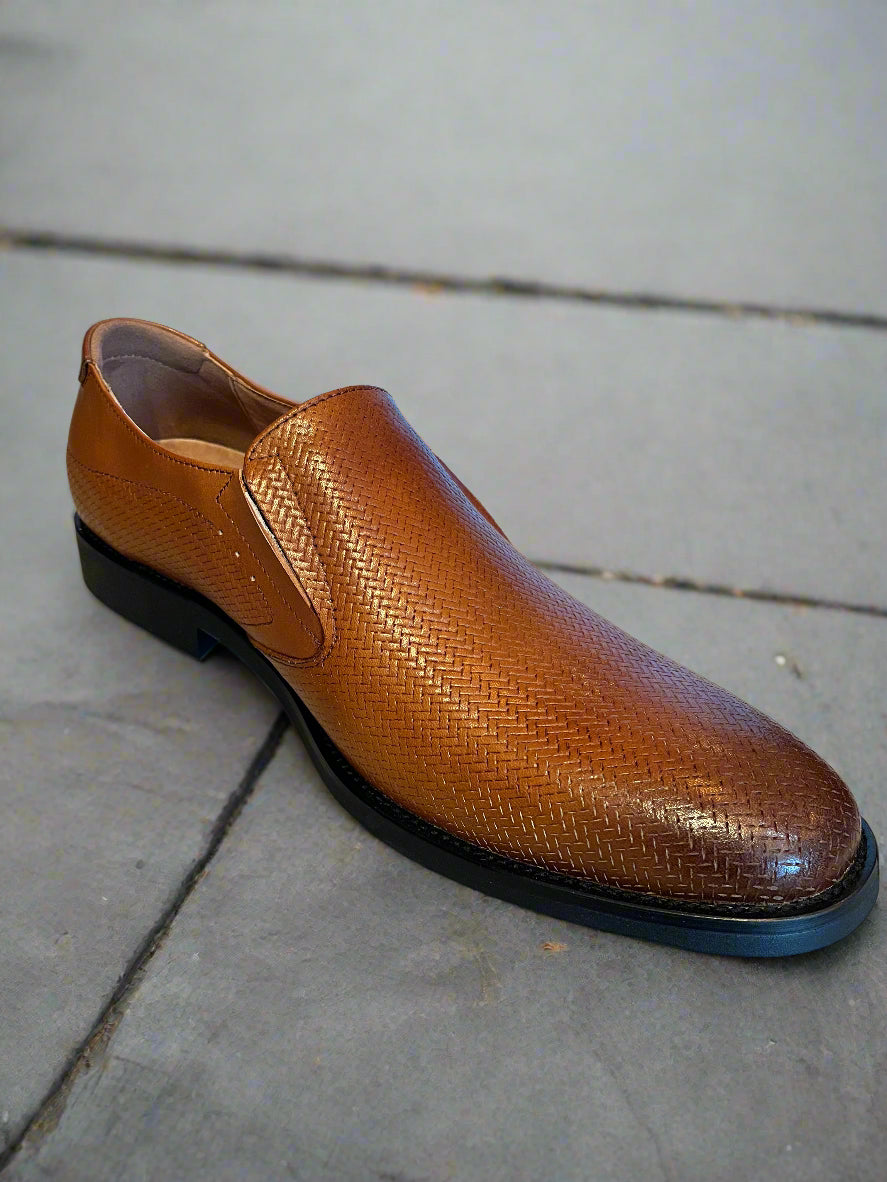 Alpha & Steele slip on shoe cognac R1